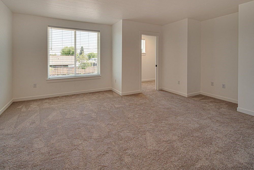 Outpost_44_Bend_OR_Townhomes_Interior_Bedroom_2
