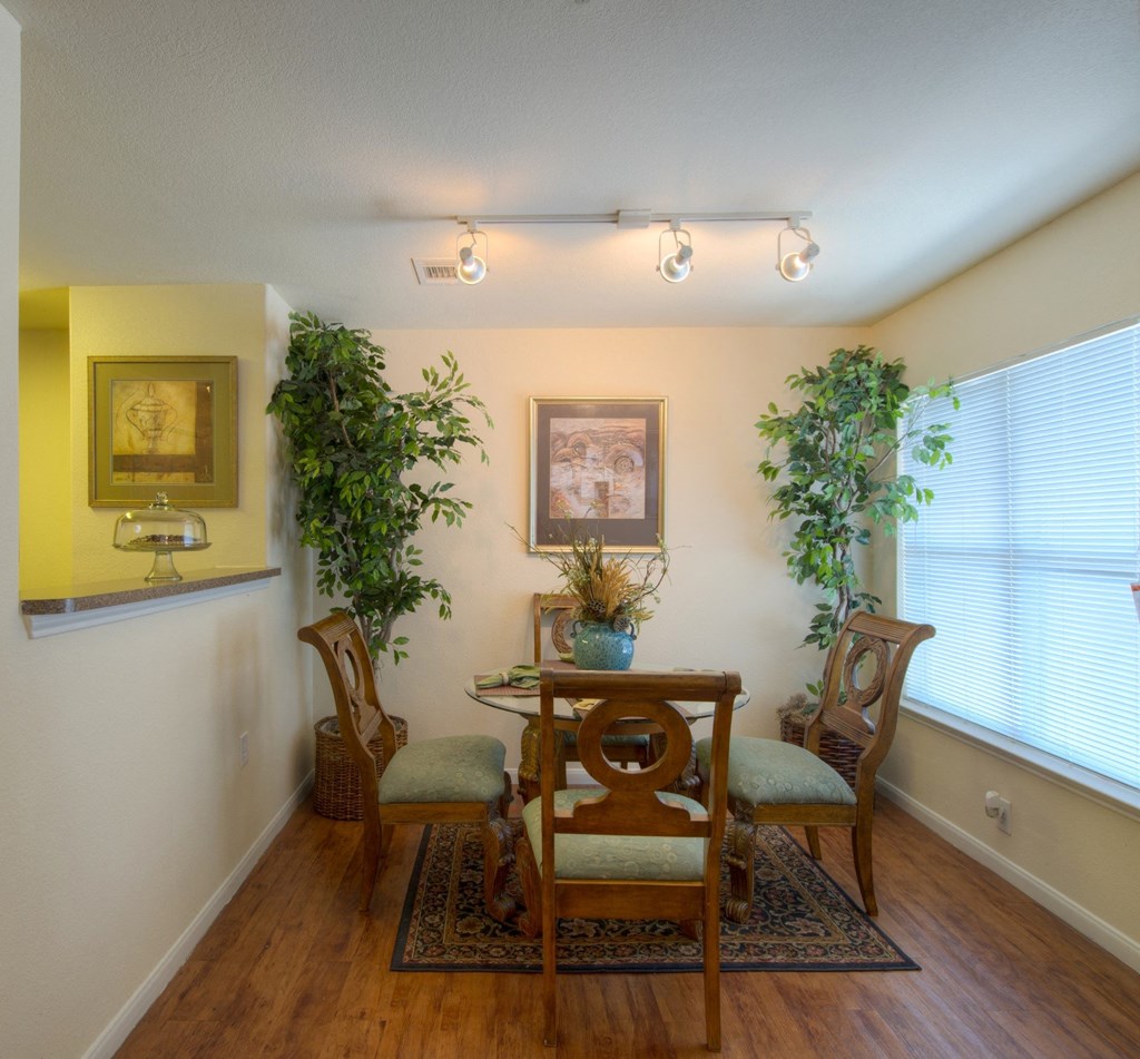 Park at Humble Dining Room