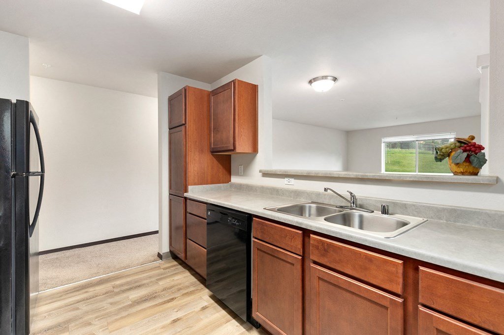 Pioneer Meadows Kitchen with Dishwasher