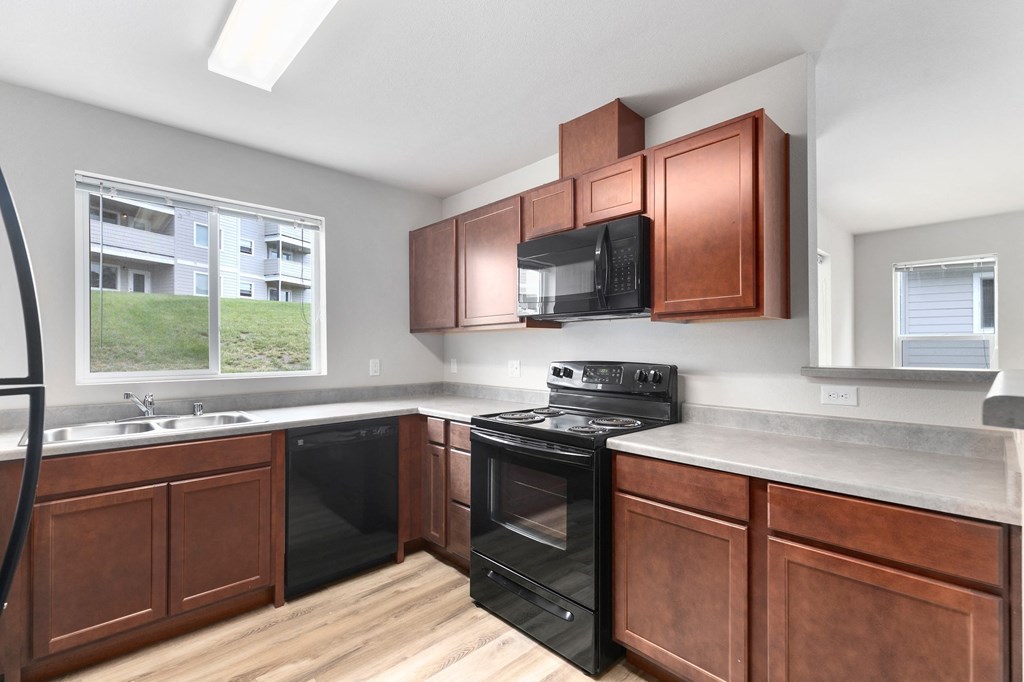 Pioneer Meadows Kitchen with Dishwasher