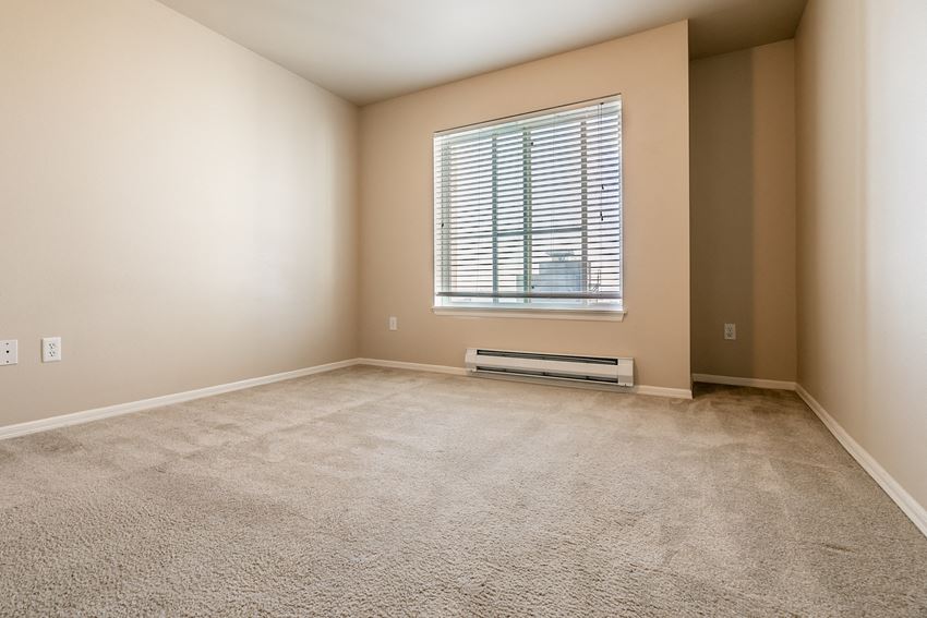 WA_Seattle_UptownQueenAnne_Bedroom - Photo Gallery