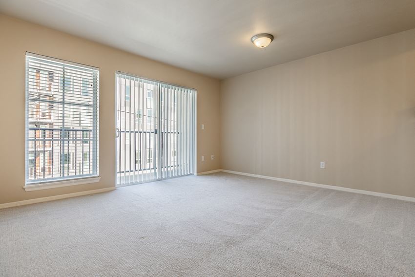 WA_Seattle_UptownQueenAnne_Living Area - Photo Gallery