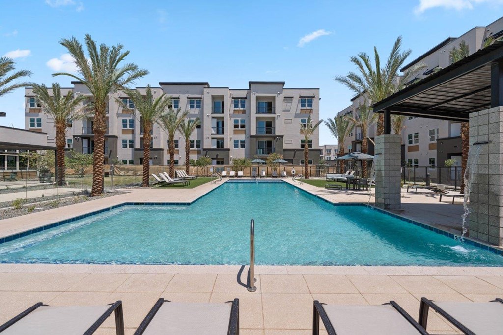 Radia Avondale Station