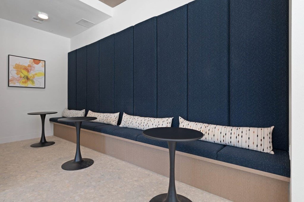 Radia Avondale Station