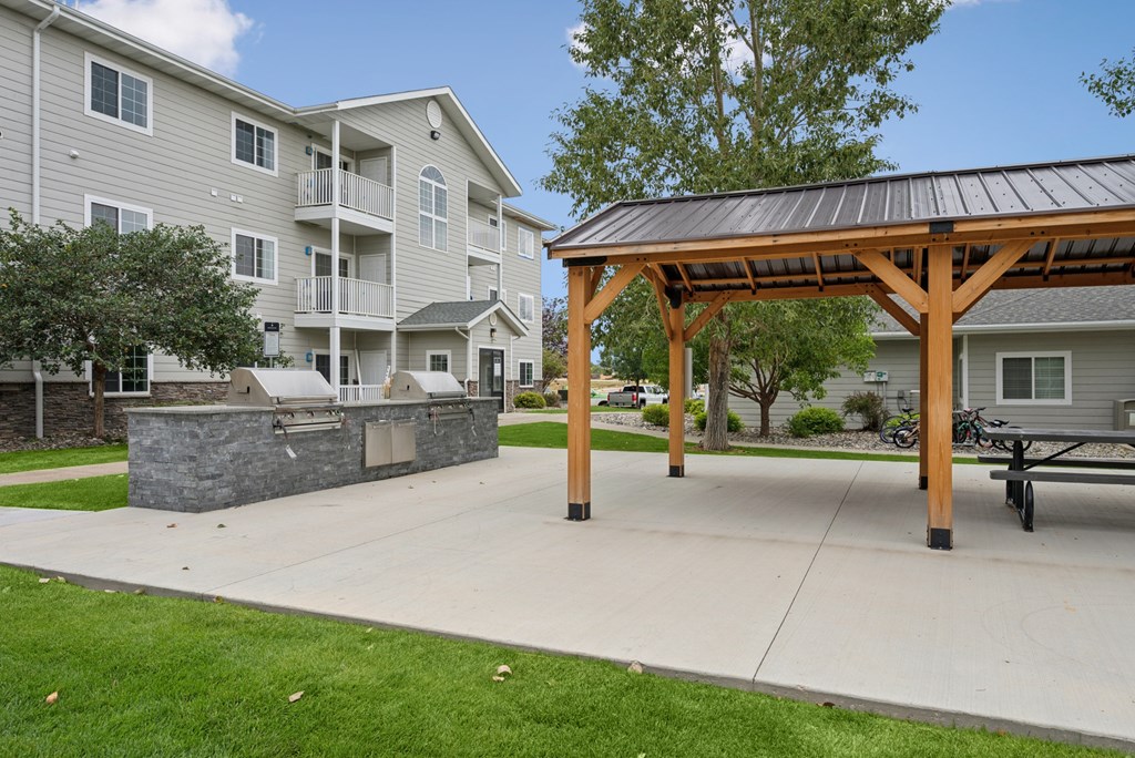 Remington Village Apartments in Gillette, Wyoming BBQ Area