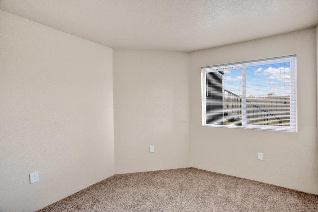 Riverpointe Apartments Model Bedroom