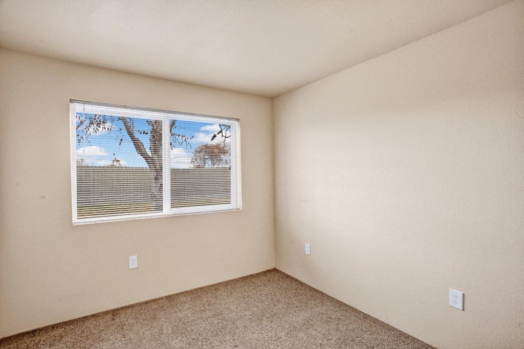 Riverpointe Apartments Model Bedroom