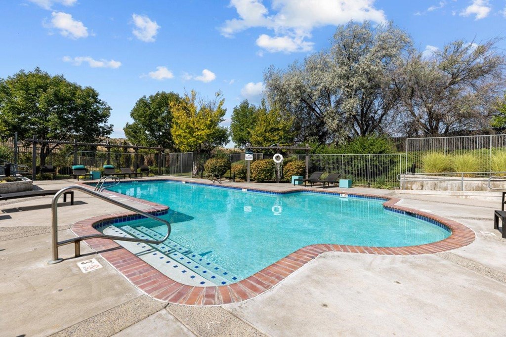 Riverpointe Apartments in Richland, Washington Pool