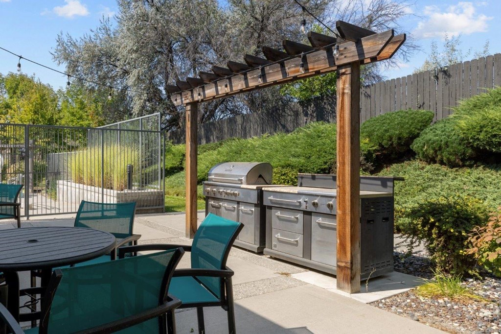 Riverpointe Apartments in Richland, Washington Patio with BBQ