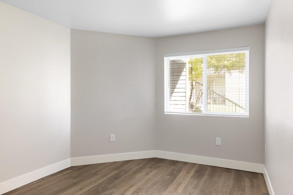 Riverpointe Apartments Model Bedroom