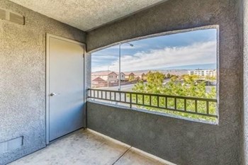 SITE Summit North Private Balcony - Photo Gallery 12