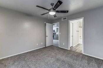SITE Summit North Model Bedroom with Attached Bathroom - Photo Gallery 9