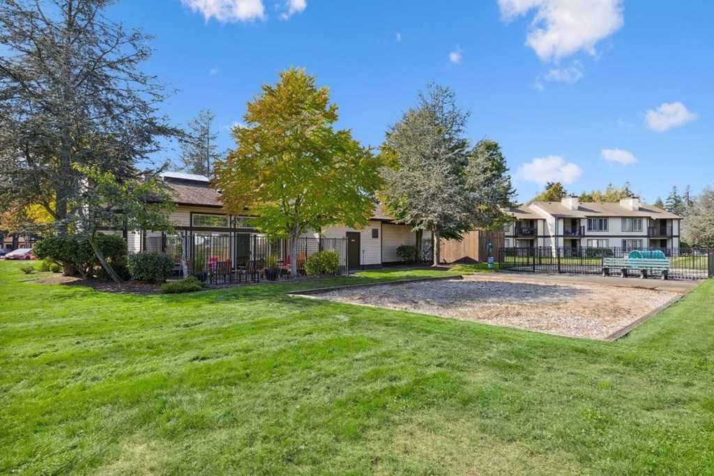 Lush Green Lawn at Saratoga, Everett, 98204