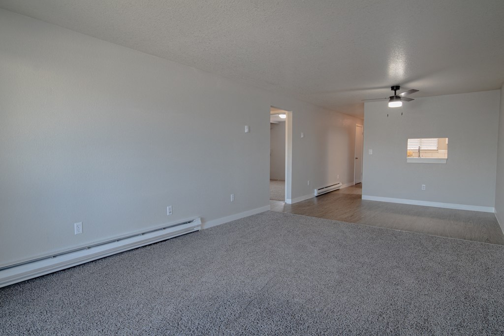 Shannon South Apartments living and dining room