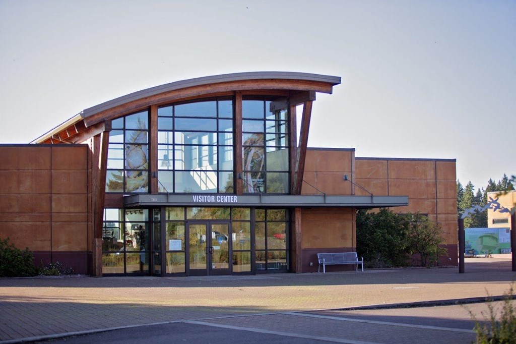 Creekview Crossing Apartments exterior