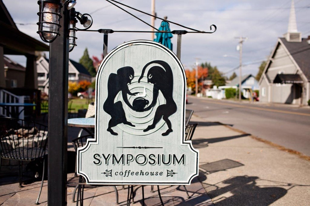 Creekview Crossing Apartments exterior business sign for symposium