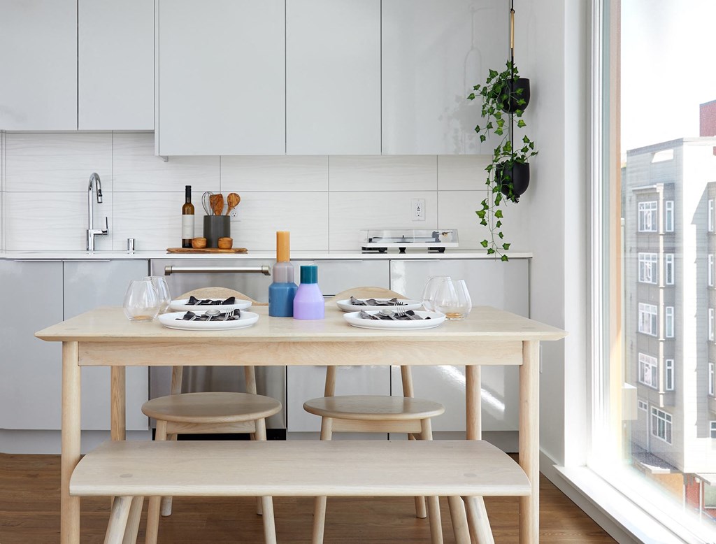 The Shoresmith Model Dining and Kitchen