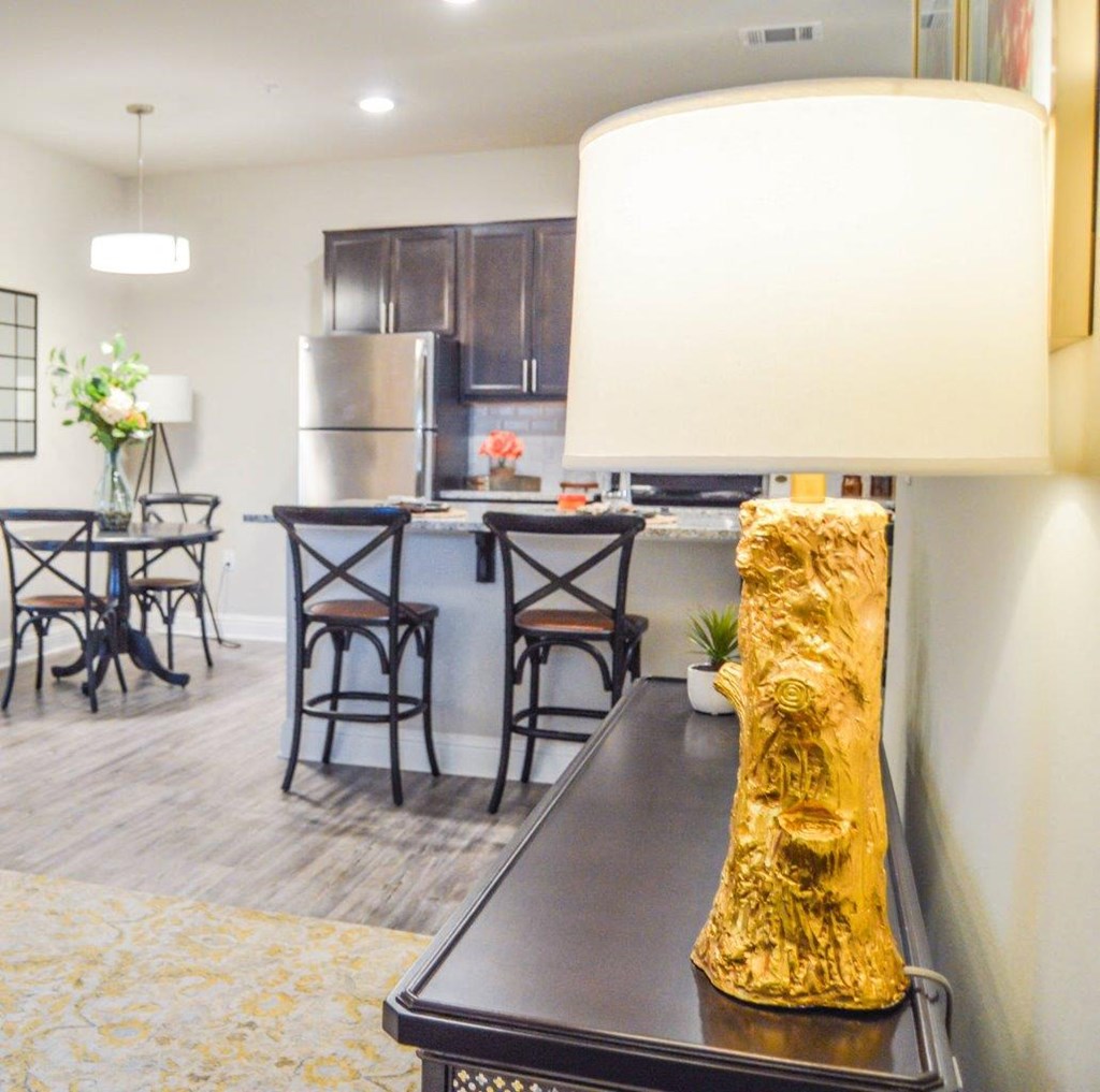 Silver Oaks Lamp on Accent Table and Kitchen