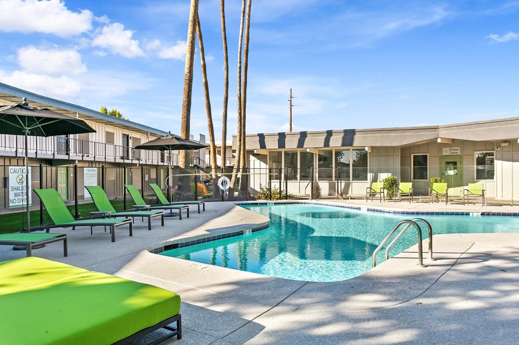 SITE Scottsdale Outdoor Pool with Lounge Chairs