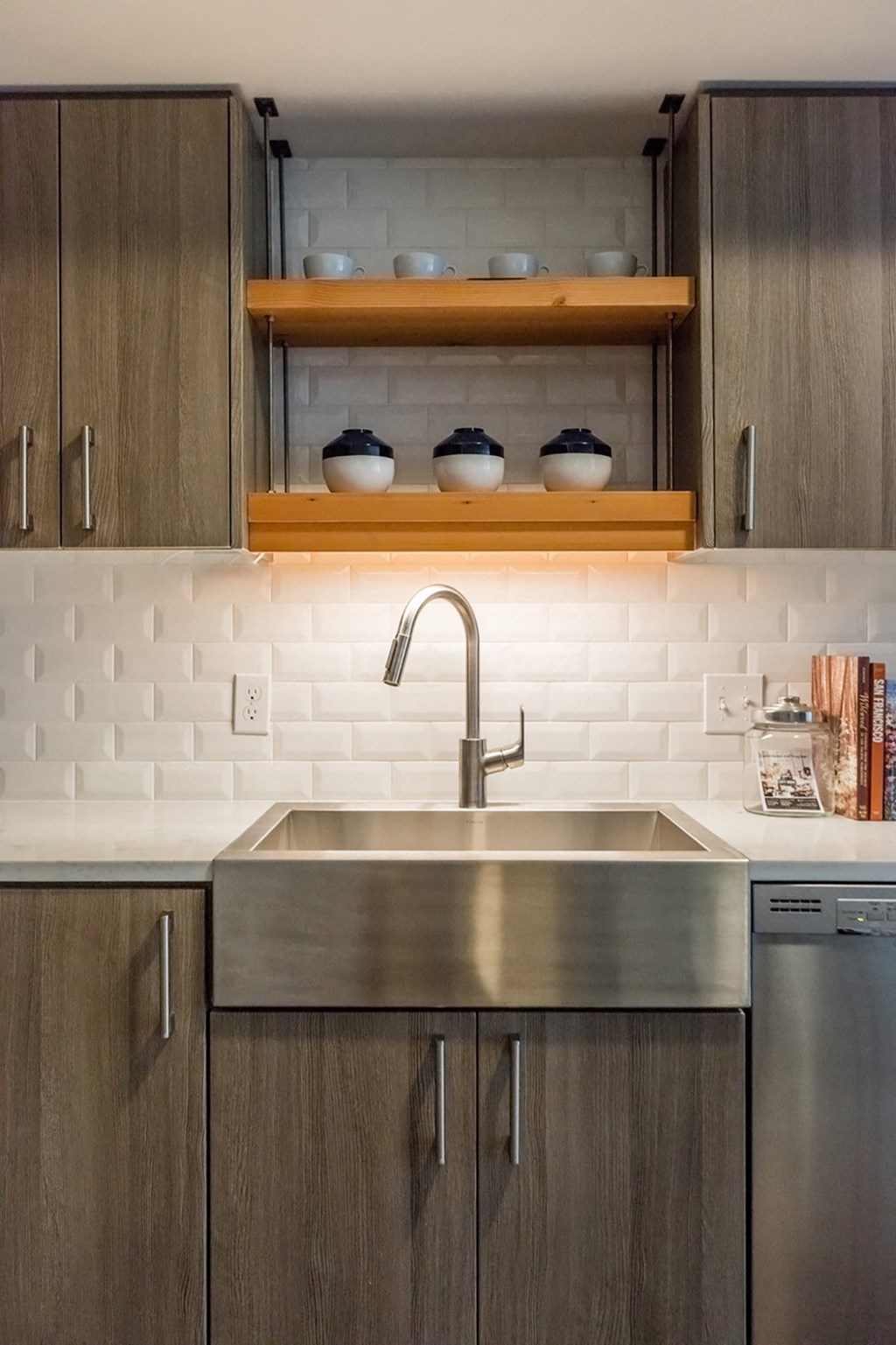 Slabtwn Flats kitchen_sink(1)