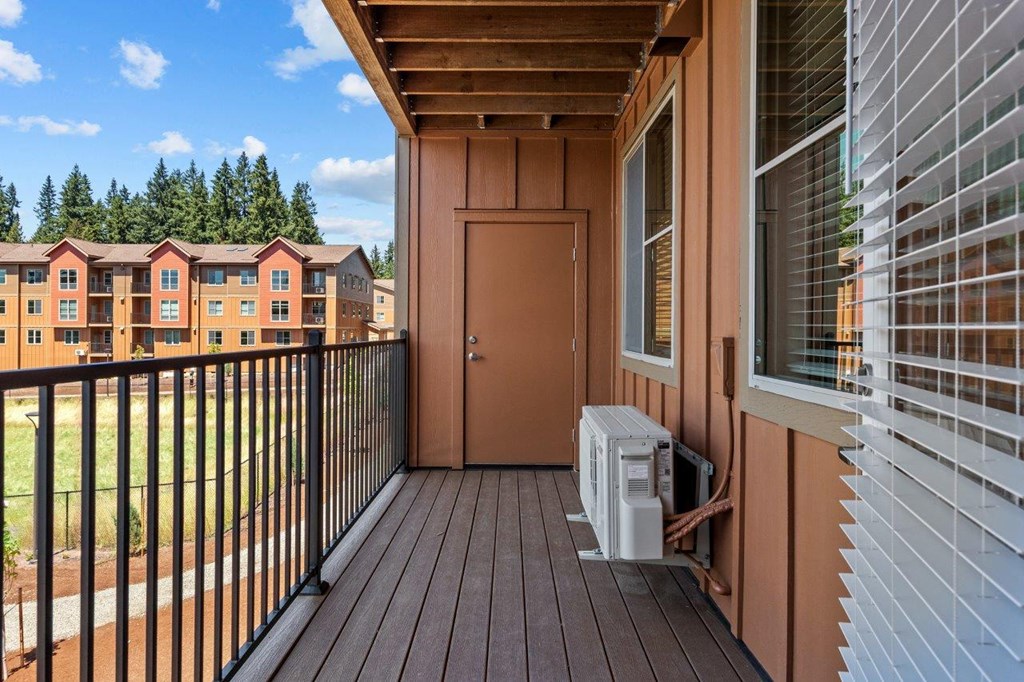 South Ridge Apartments Private Balcony