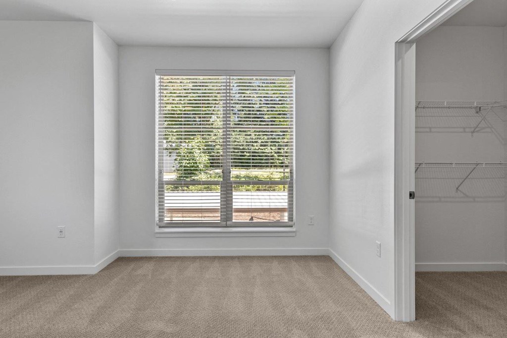 South Ridge Apartments Bedroom with Walk-In Closet