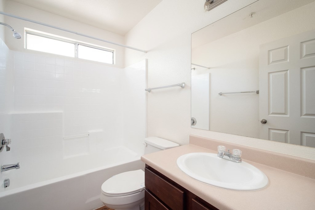 Steeple Chase Bathroom with Bathtub