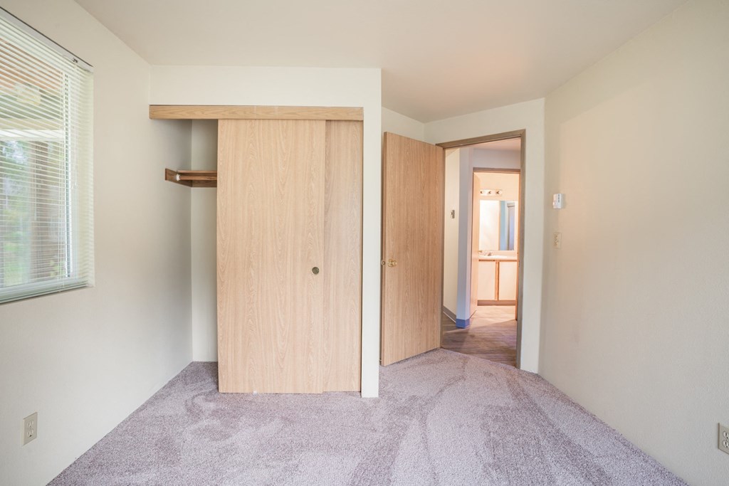 Stonesthrow Apartments Bedroom