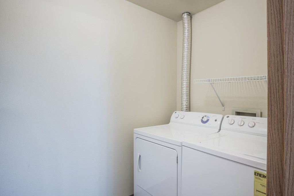 Stonesthrow Apartments Laundry Room