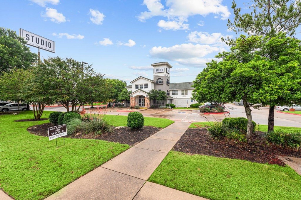 Studio Domain Apartments in Austin, Texas Exterior