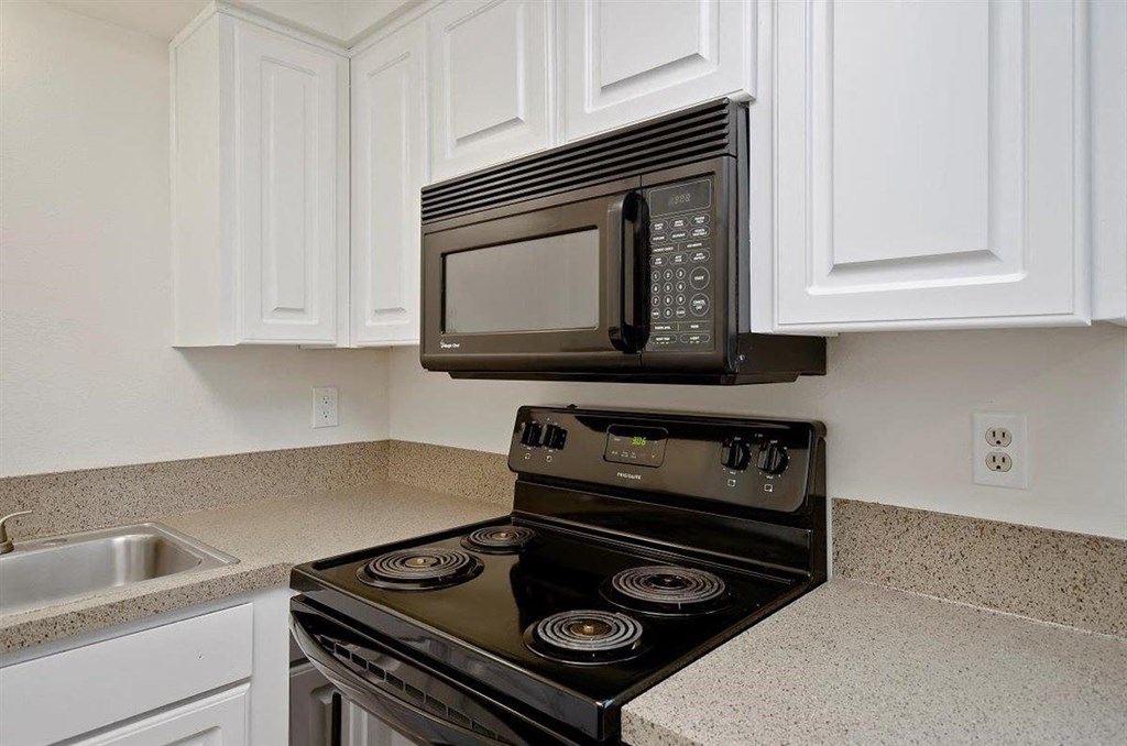 Sugar Pine Townhomes in Boise, Idaho Kitchen