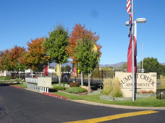 Summit Creek Apartments Exterior Monument Sign