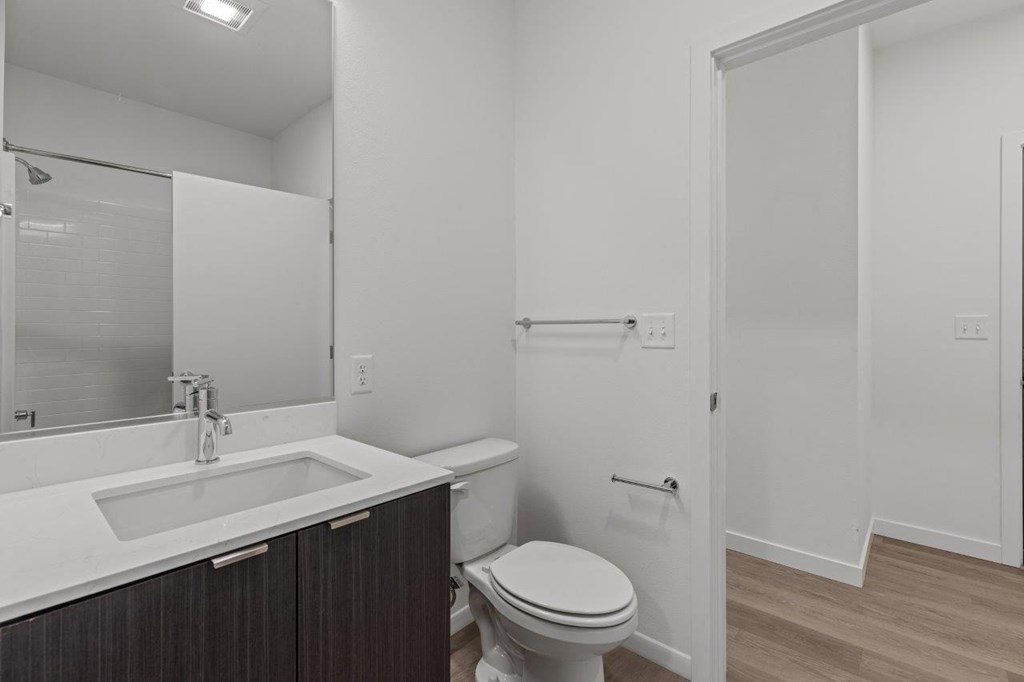 Sumner Mill Bathroom with Bathtub