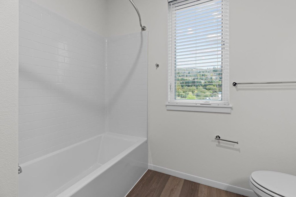 Sumner Mill Bathroom with Bathtub