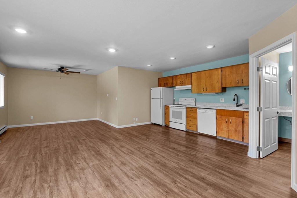 Sycamore Apartments in Walla Walla, Washington Living Room and Kitchen