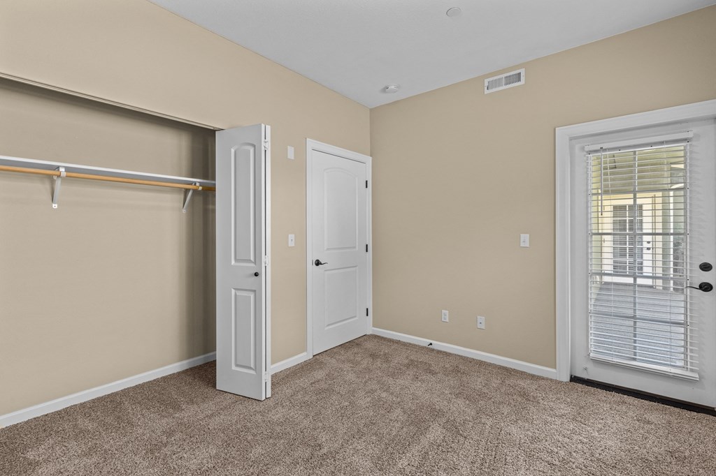 Little Tuscany Apartments & Townhomes - Bedroom