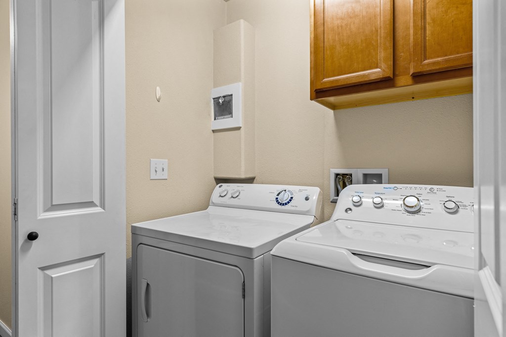 Little Tuscany Apartments & Townhomes - Washer & Dryer - In-Home