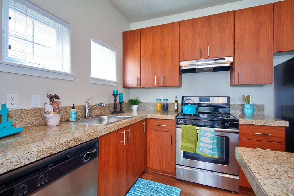 Sunset Crossing Apartments Kitchen