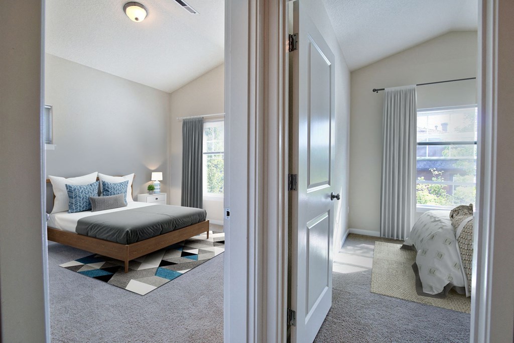 Creekview Crossing Apartments staged hallway