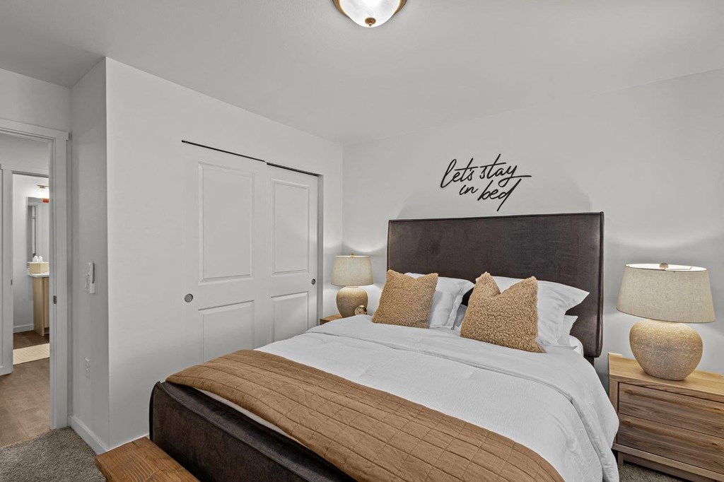 The Banks on Bradley Apartments in Richland, Washington Model Bedroom