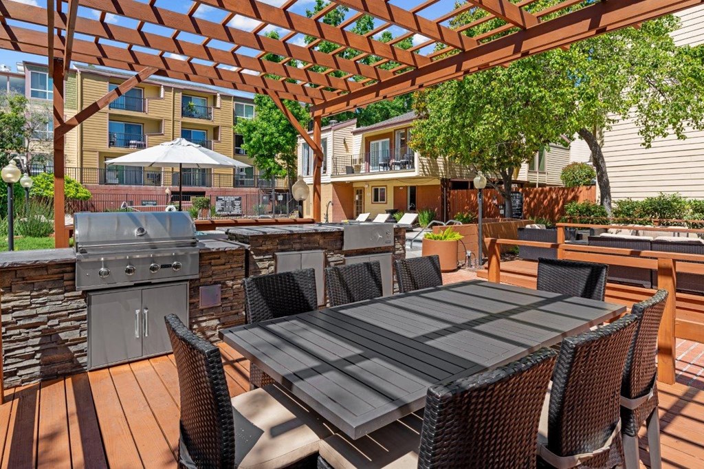 The Crest Pleasant Hill Apartments in California Patio with BBQ Grills