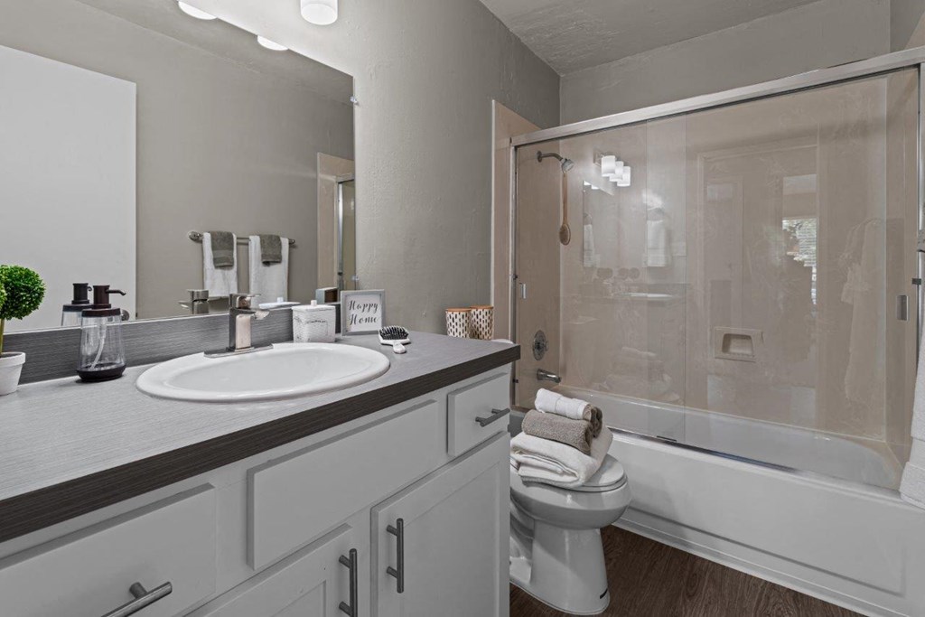 The Crest Pleasant Hill Apartments in California Model Bathroom