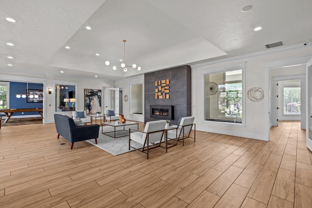The Crossings at Chapel Hill Apartments in Pasco, Washington Clubhouse Lounge