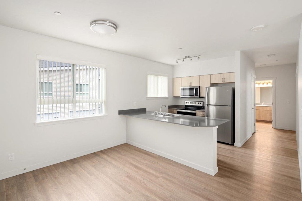 The Goat at Broadmoor in Pasco, Washington Living Room and Kitchen