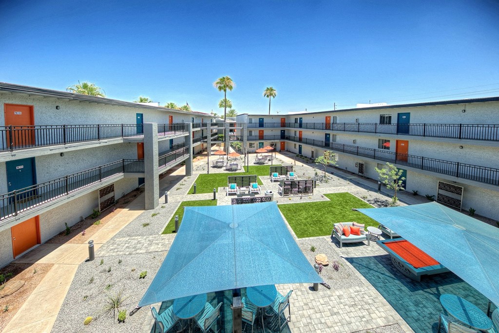 The Icon on Central Apartments in Phoenix, Arizona Courtyard with Games
