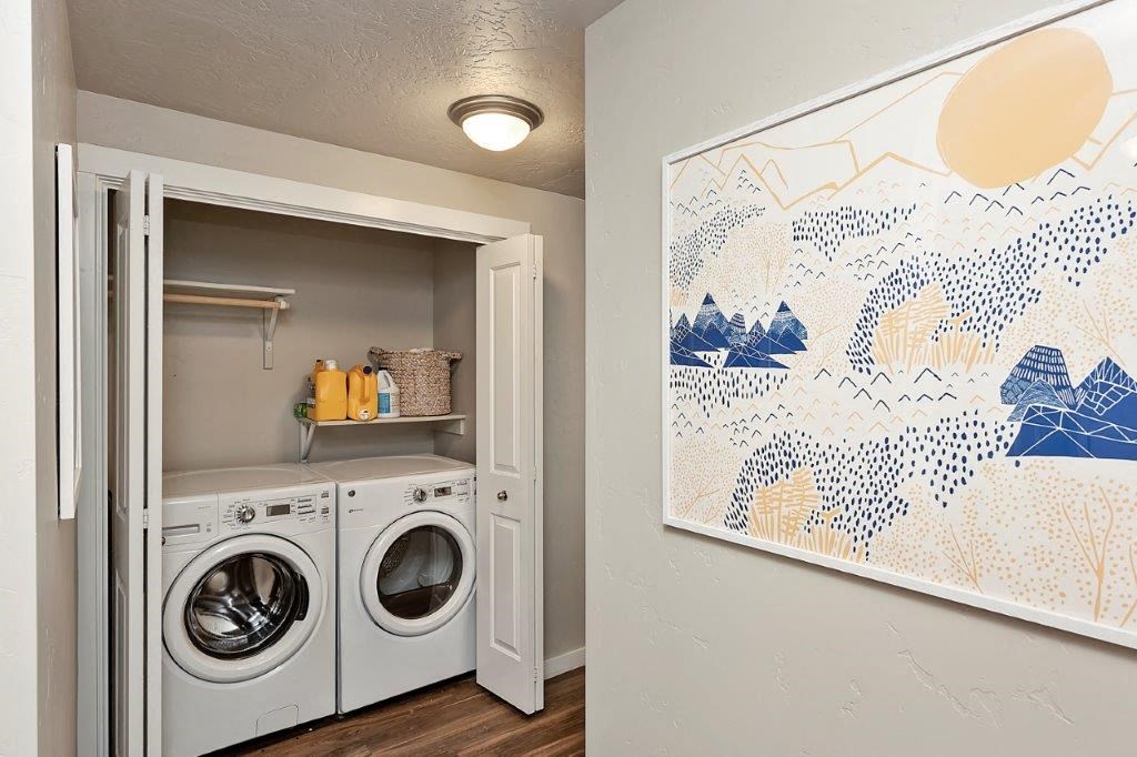The Lakes at Eagle Laundry Closet