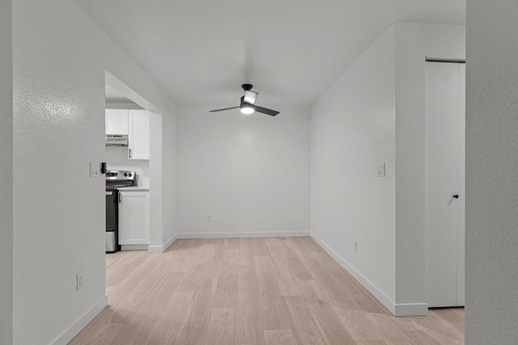 The Marina at Martha Lake Apartments in Bothell, WA Dining Room