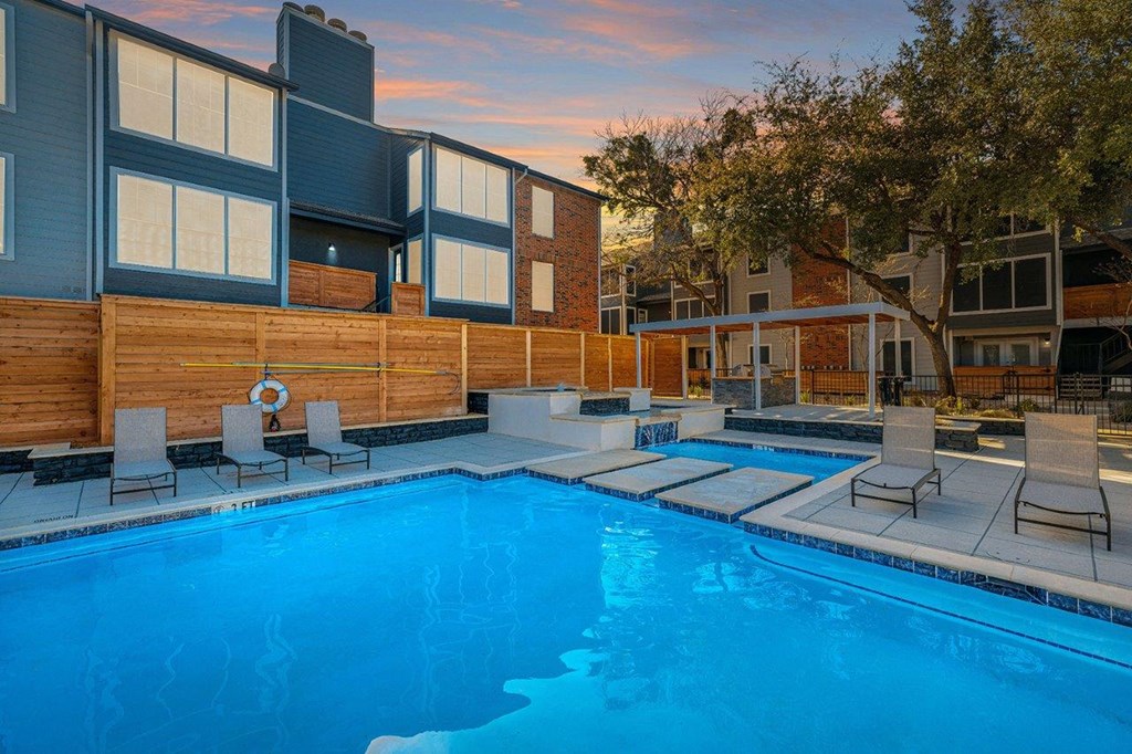 The Monet Apartments in Dallas, Texas Pool with Lounge Chairs