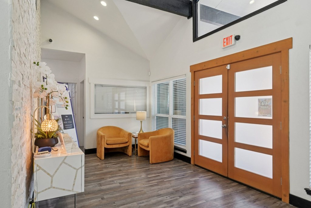 The Monet Apartments in Dallas, Texas Clubhouse Entrance