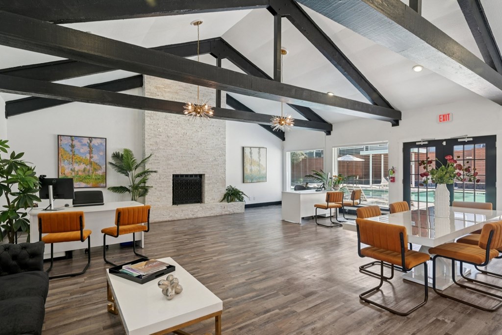 The Monet Apartments in Dallas, Texas Clubhouse Lounge